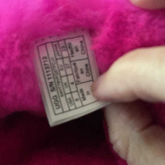 UGG Patricia Fields rare Black and hot pink chain 6 - Picture 11 of 13